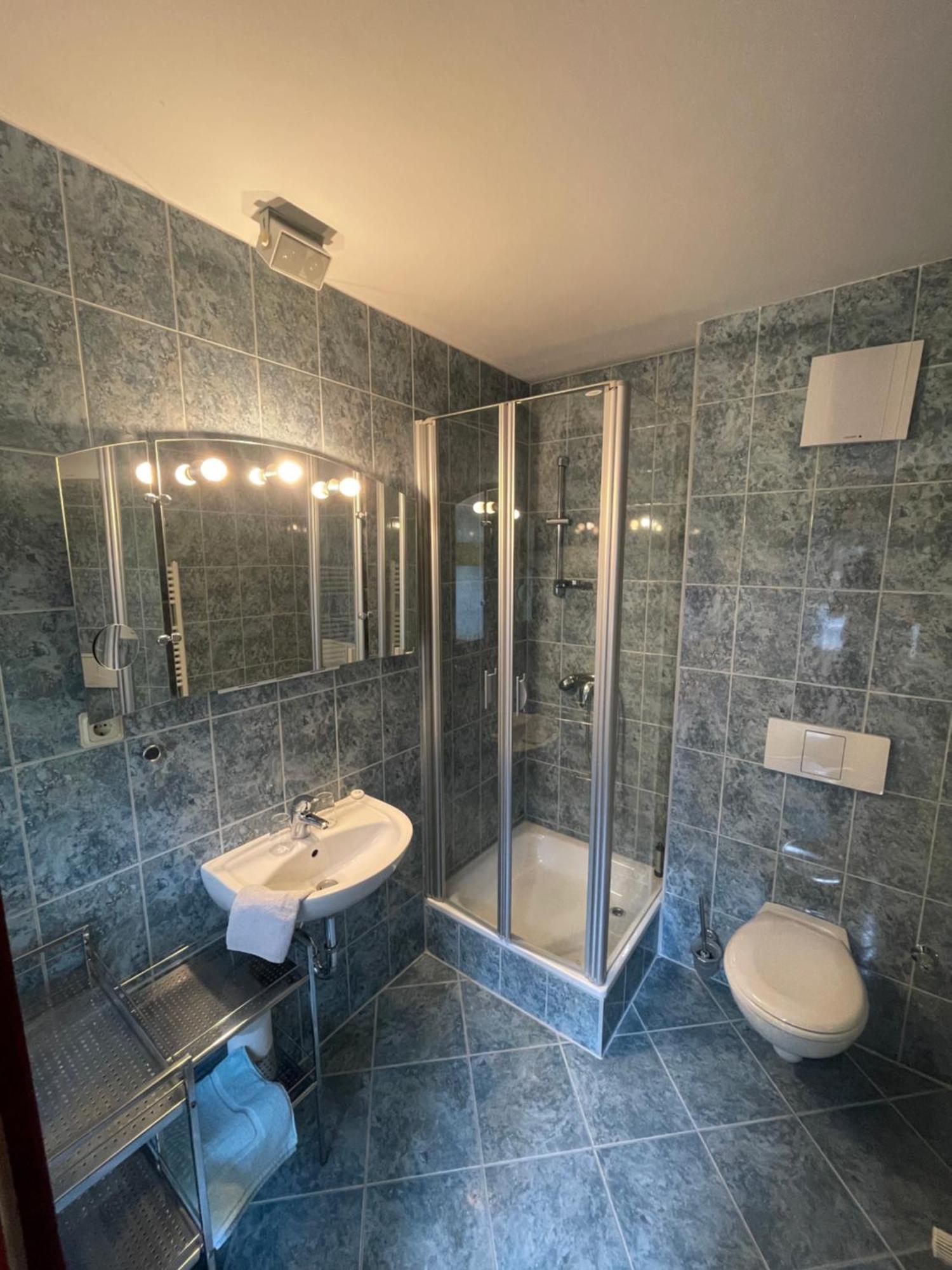 Warener Hof Apartment *
